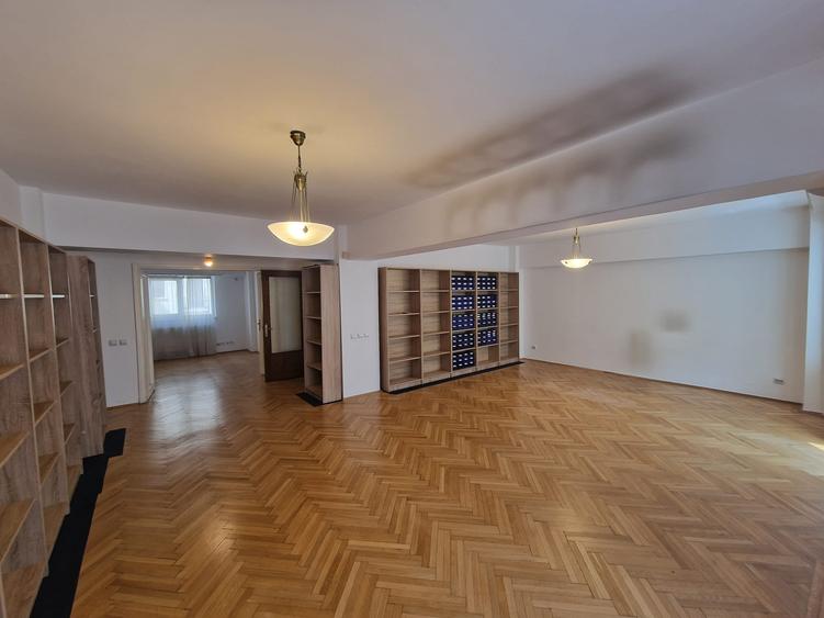 Piata Universitatii, bloc REABILITAT TERMIC, constructie 1980 fara risc seismic - 3