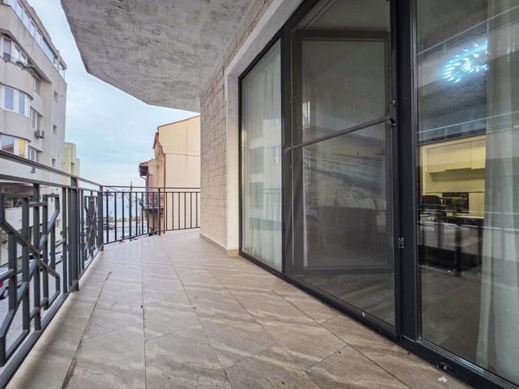 Ap 2 cam de inchiriat, Piata Ovidiu, Constanta, vedere la mare, prima inchiriere - 3