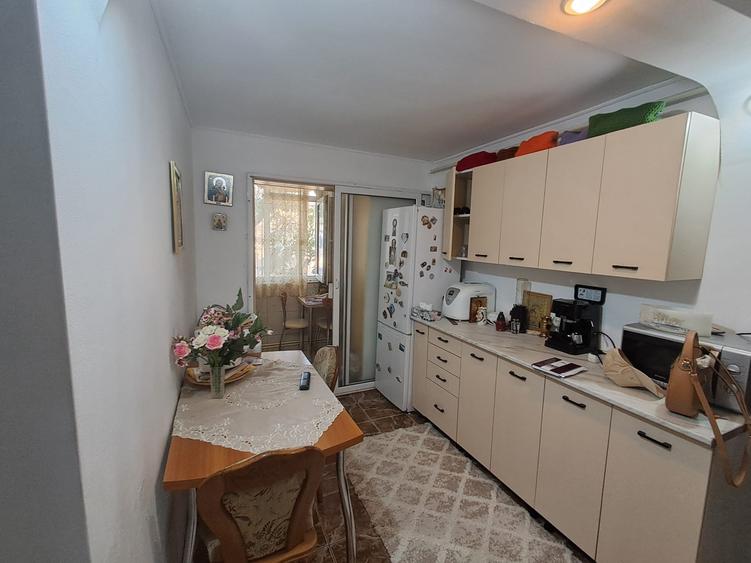 Apartament 3 camere Zona Jandarmerie - Strada Plevnei - etaj 3/3  - 65 mp - 9
