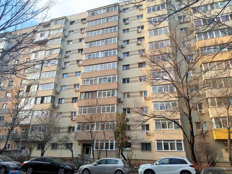 Apartament cu 3 camere mobilate, utilate in bloc izolat, Bucur Obor, comision 0% - 1