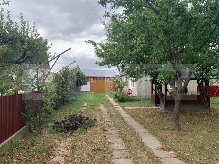 Casa batraneasca, teren 5183 mp, sat Calugareni, comuna Adancata