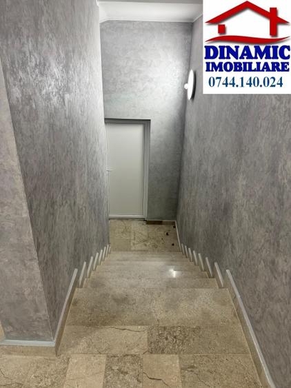 Ap 2 camere, intabulat si finalizat,  Bloc Roua, 47 mp, 1650 eur/mp - 3