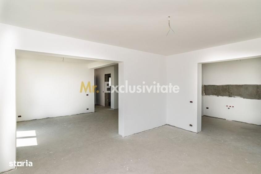 Casă cu 4 camere în Argeșelu