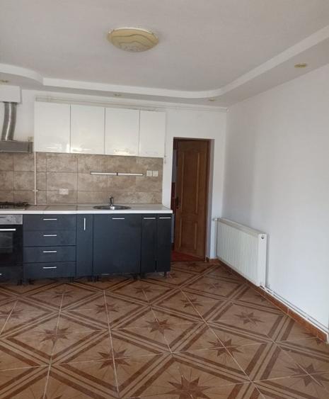 Casa mobilata si utilata pe strada linistita cu acces usor - 14