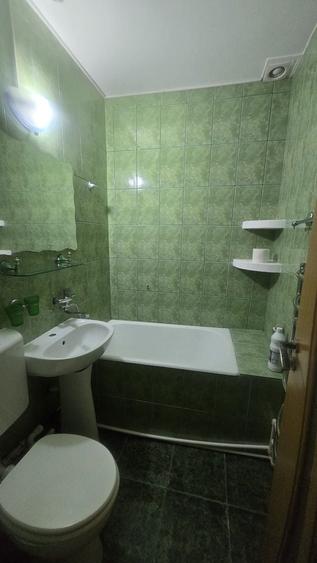 Garsonieră decomandată în Central