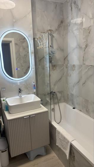 Apartament cu 2 camere decomandat în Exterior Vest