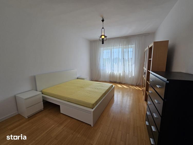 Casă cu 5 camere decomandat cu Teren 800 Mp în Ghiroda