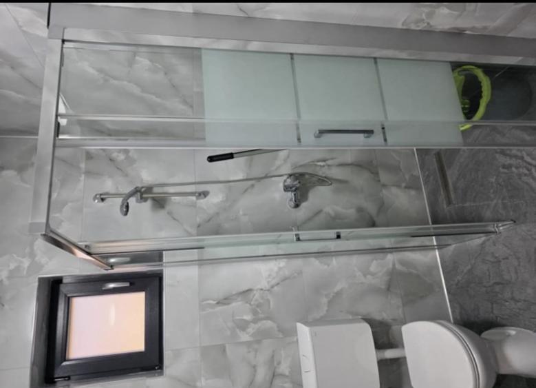 Apartament cu 2 camere semidecomandat în Colentina