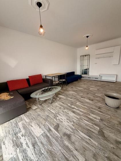 Apartament cu 2 camere decomandat în Ghiroda