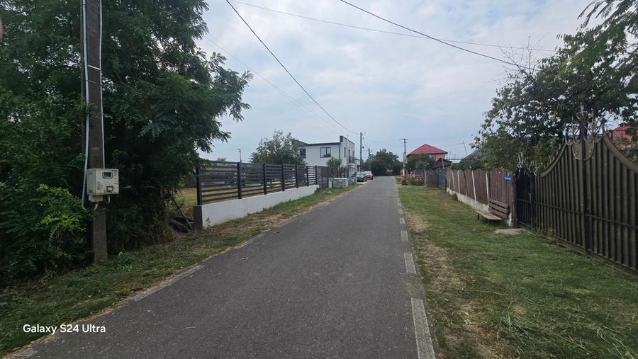 Teren Construcții intravilan de 1584 mp, în Lilieci