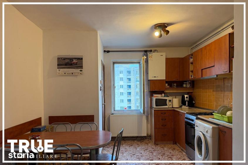 Apartament cu 3 camere în Tudor Vladimirescu