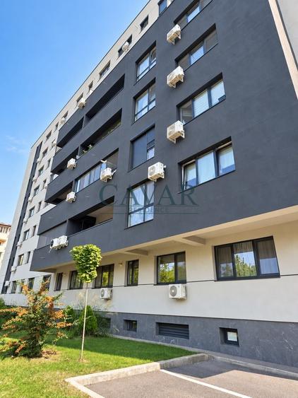 Apartament cu 3 camere semidecomandat în Brâncoveanu