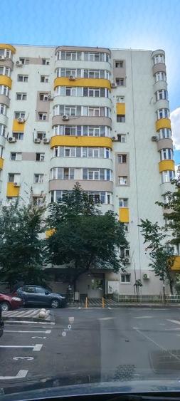Apartament cu 3 camere decomandat, mobilat în Rahova