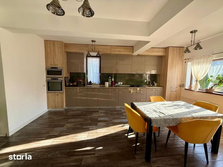 Casa moderna cu 4 camere, garaj 3 masini, curte amenajata Valu lui - 6