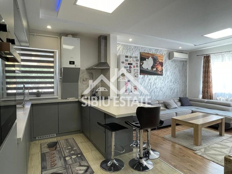 Apartament cu 3 camere decomandat, mobilat în Șelimbăr