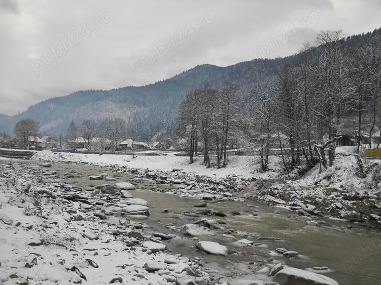 Casă cu 6 camere cu Teren 4600 Mp în Tarcău