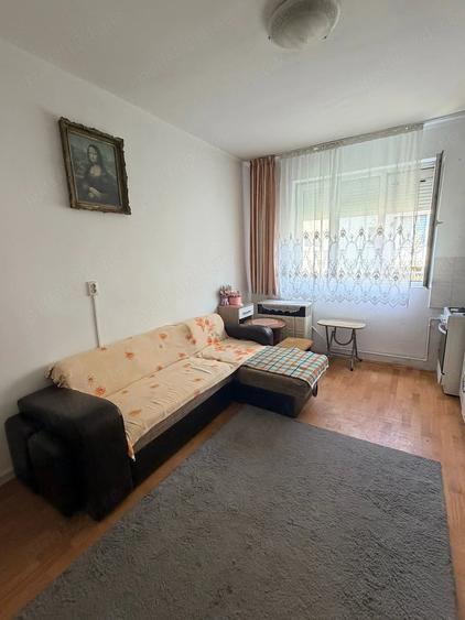 Garsonieră semidecomandată în Turnătorie