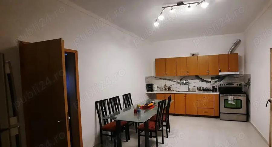 Vand imobil compus din 12 apartamente, pozi?ionare excelenta-OPORTUNITATE - 2