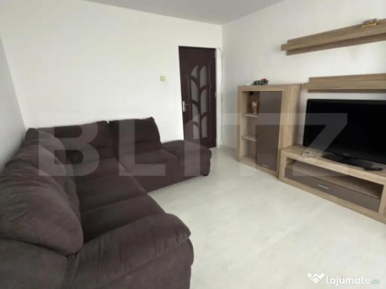 Apartament cu 2 camere, mobilat/utilat , zona VEST - 1