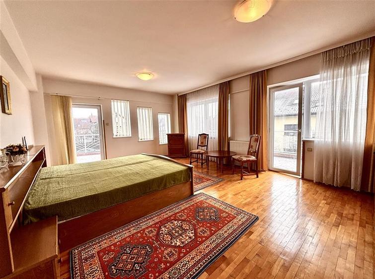 Vila zona Coresi: 1170 mp teren, 6 camere | De vanzare - 11