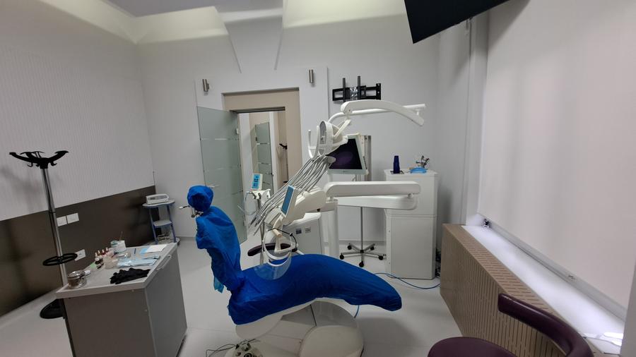 BUSINESS LA CHEIE IN VILA RENOVATA - CLINICA STOMATOLOGICA - 25
