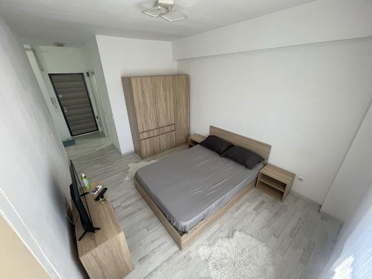 Inchiriez Garsoniera Militari Residence - 4