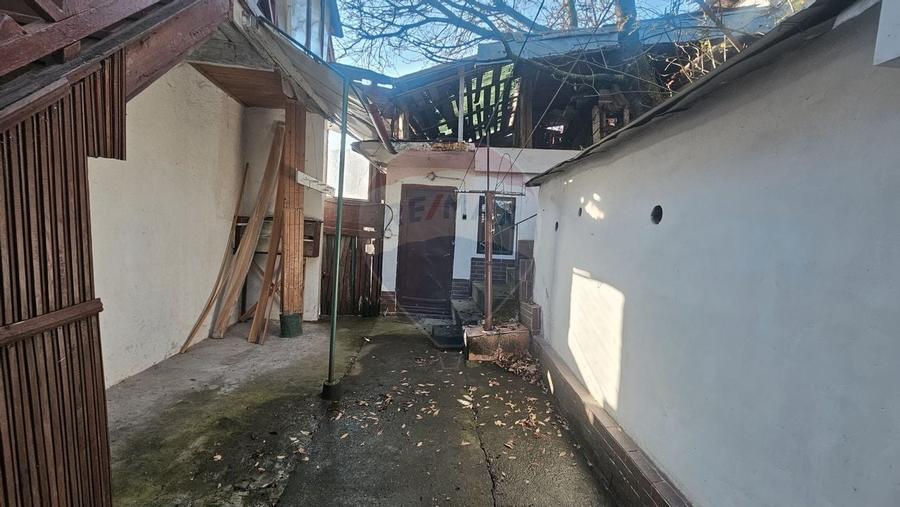 Apartament cu 3 camere de vânzare în zona Central - 9