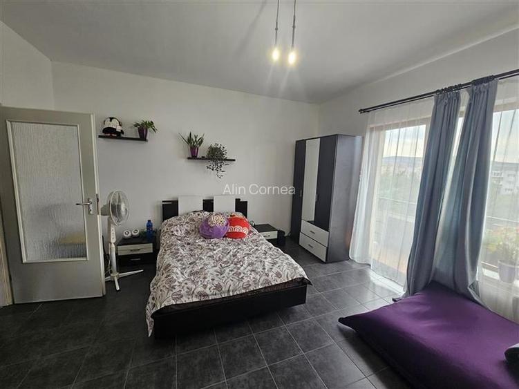 Vanzare apartament finisat, mobilat si utilat, strada Dambovitei, aproape de Cin Vanzare apartament finisat, mobilat si utilat, strada Dambovitei, aproape de Cin