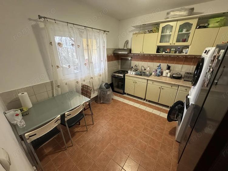 Casa 120 mp + casa 49 mp, teren 640 mp, deschidere 15 ml, Calea Dobrogei Valu - 9