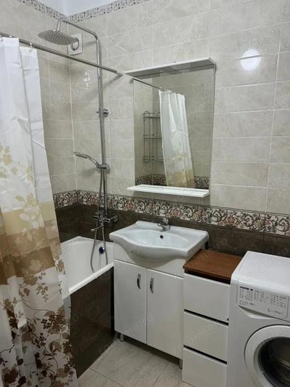 Garsoniera in zona 1 Mai - 1