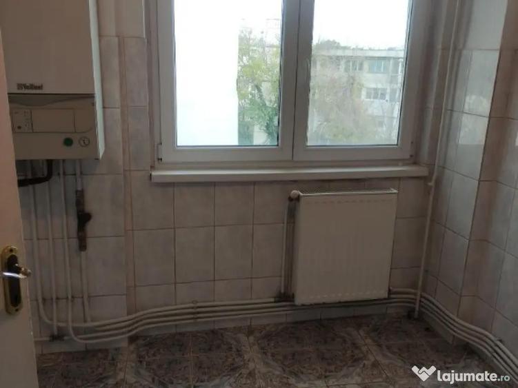 Apartament 4 camere confort 1 zona Garii , Liber - 1