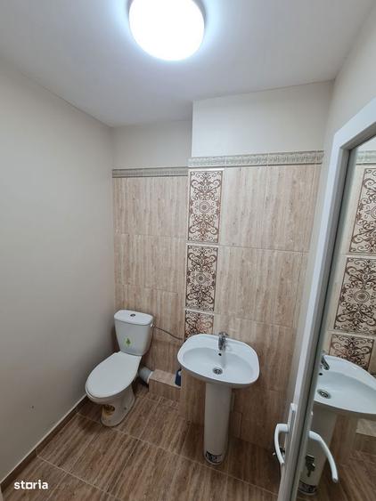 Inchiriez ap. 3 camere 2 bai 2 balcoane 6 Vanatori centrala et.1.90mp - 2