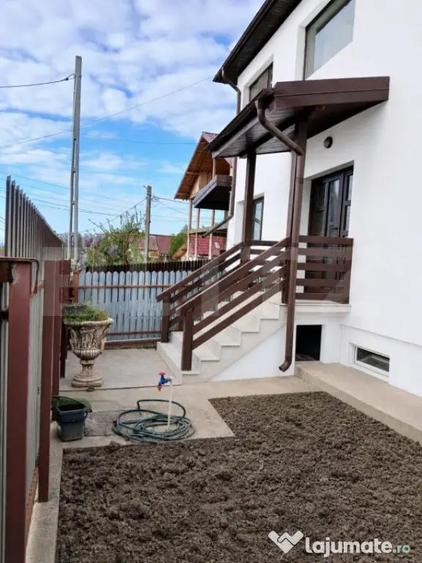 Apartament de vanzare, cu 3 camere, 100 mp, zona Breazu - 4