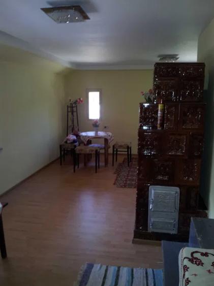 Casa batraneasca + teren în Parava, jud. Bacau - 4