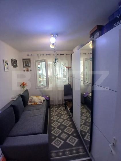 Aprtament de vanzare, cu 3 camere, zona Podul Ros - 10