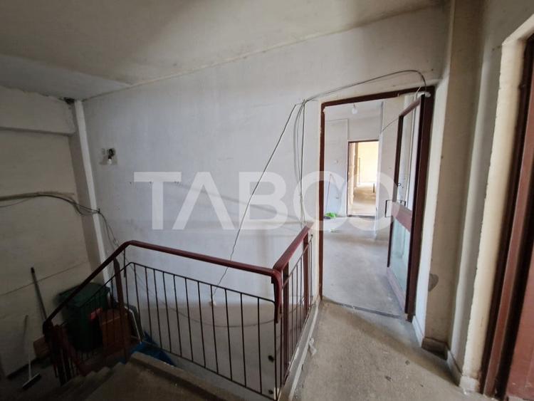 Spatiu comercial sau birouri in Turnisor la parter cu vad stradal - 12