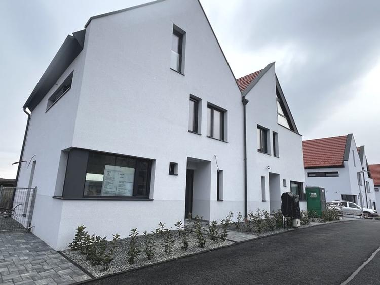 Proiect nou! Duplex de vanzare, 5 camere, Buna Ziua - 1