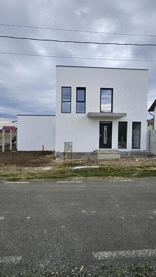 Casa Noua Vila cu piscina Arad - 6