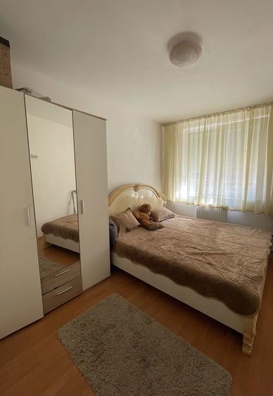 Vand apartament zona Velenta - 4
