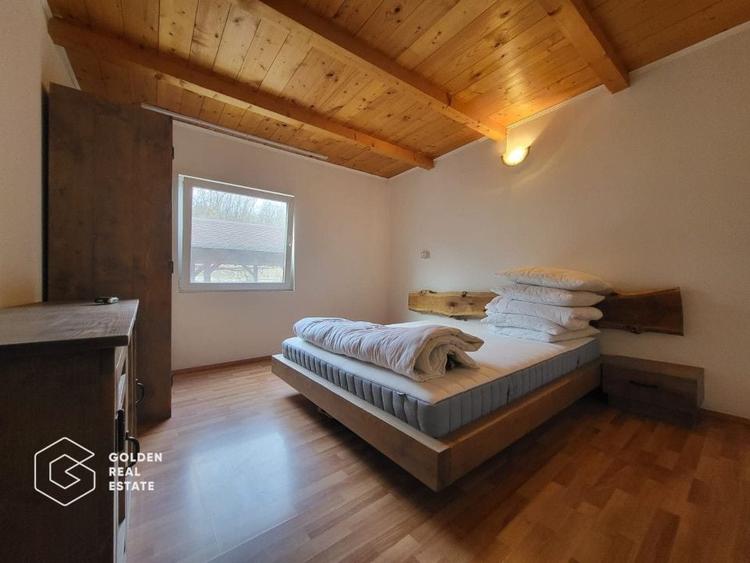 Casa de vacanta, teren 2500 mp, sat. Casoaia - 12