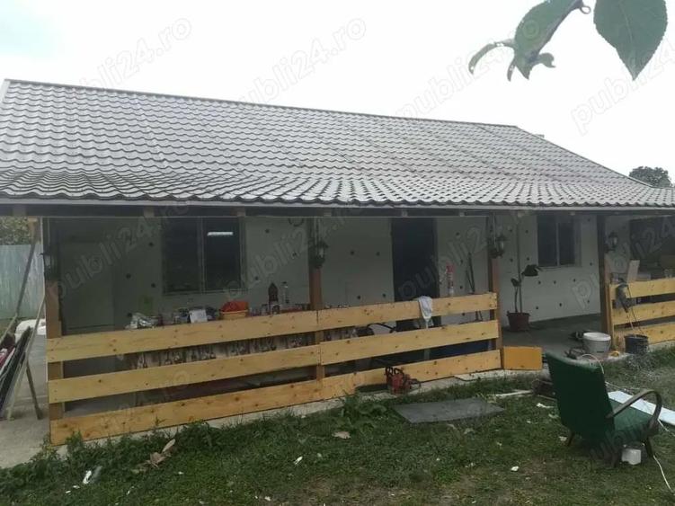 Vand teren intravilan ?i casa. - 1