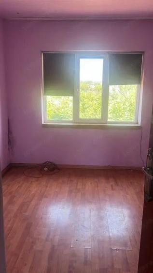 Camera de camin de vanzare, Zona Garii Craiova 11 mp, etaj 2 - 1