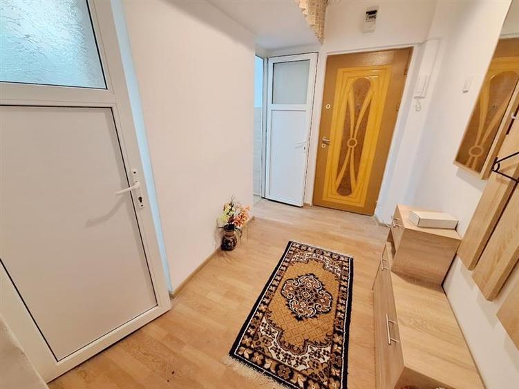 Apartament 2 camere, mobilat si utilat, etaj 2, zona Cora - 8