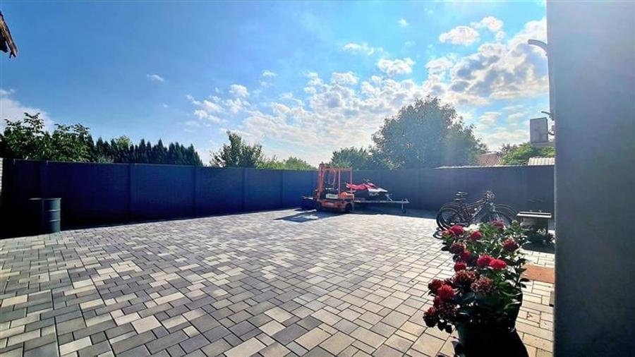 Cladire Comerciala P+3E, pozitie strategica la bulevard - 2