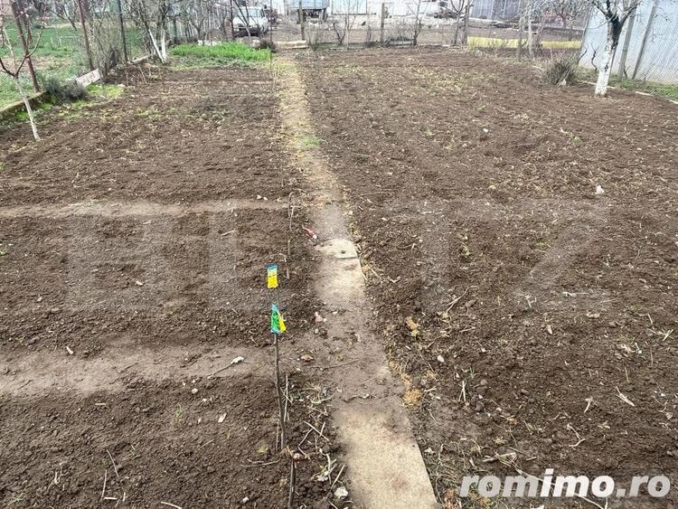 Casa de vanzare cu gradina, foraj la 50 m adancime si fotovoltaice, in Nojorid - 4