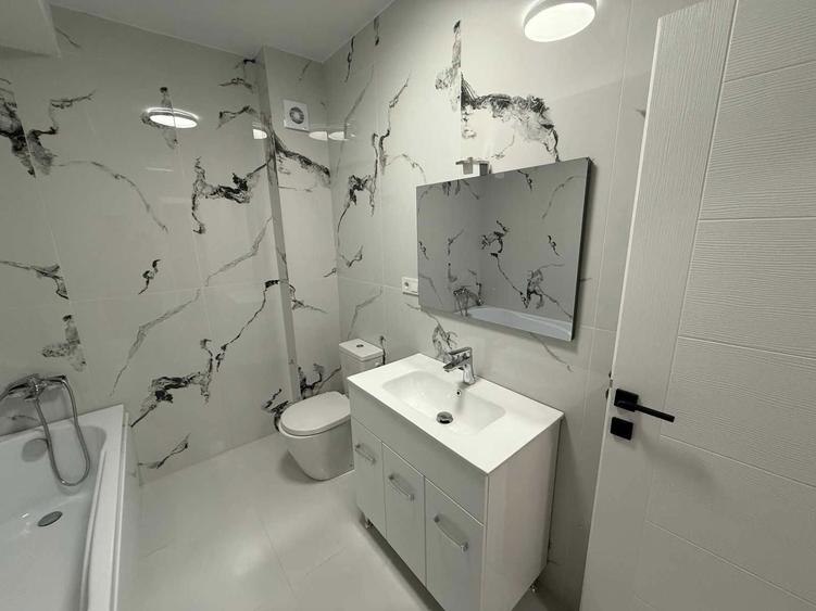 Inchiriez Apartament Modern 3 Camere Zona Bradet - 3