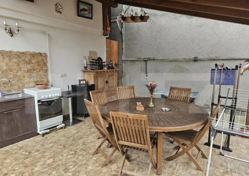 Apartament cu 3 camere de inchiriat, 70 mp, zona Centru, Al - 2