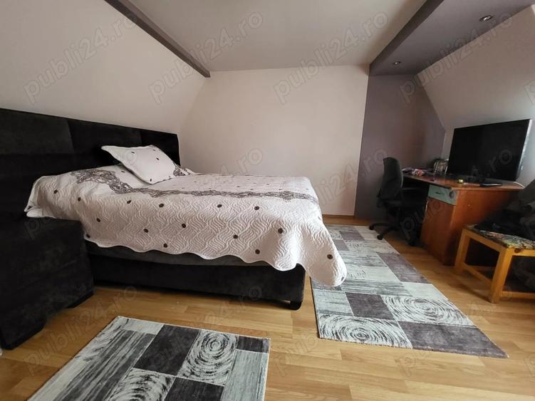 Vand casa cu piscina interioara - 8