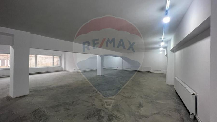 Spatiu comercial de 990mp de inchiriat - 4