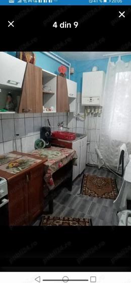 Inchiriez garsoniera mare la parter . - 2